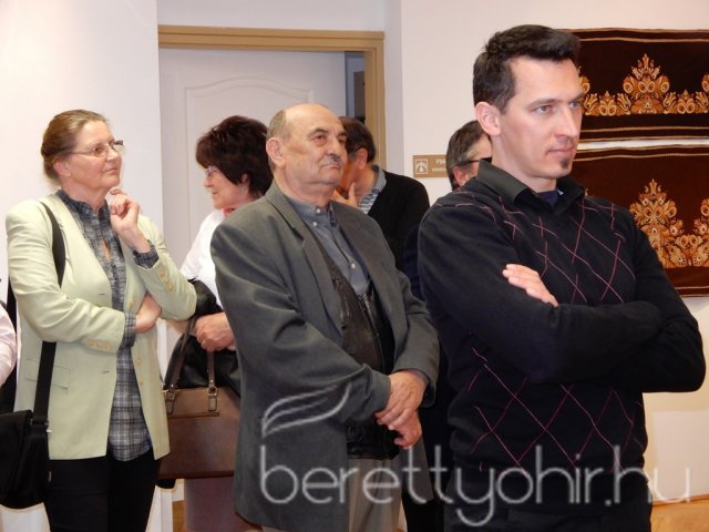 Gyökerek és szárnyak - kiállításmegnyitó 22